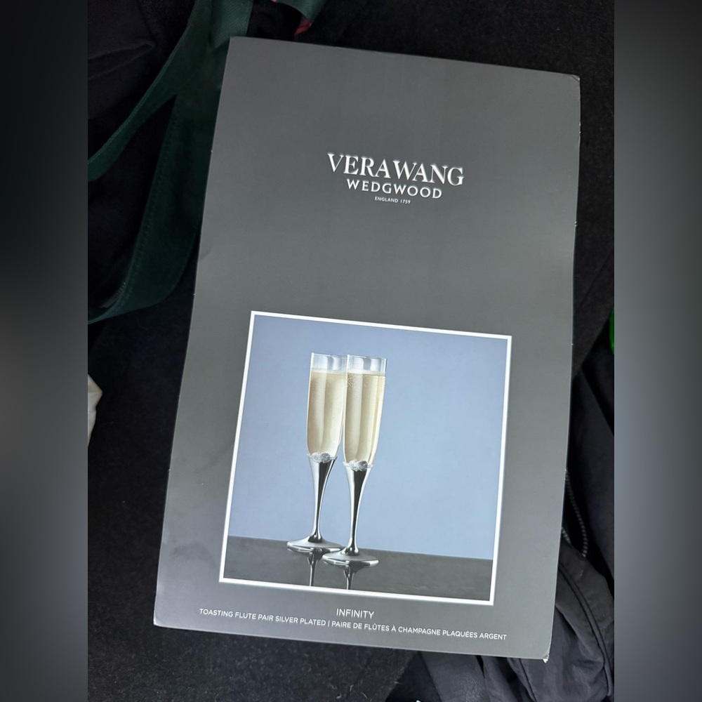 Vera Wang Infinity Silver Toasting Flutes